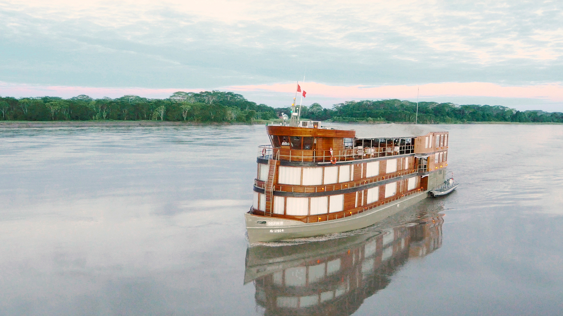 delfin amazon cruises ruc