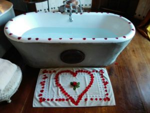 Honeymoon bath